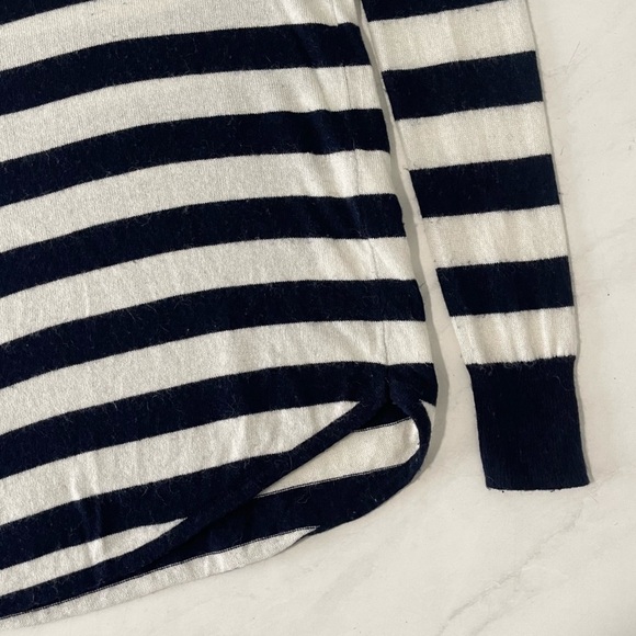 Madewell Wool Blend Navy Blue White Striped Sweater Size XS - Picture 6 of 7